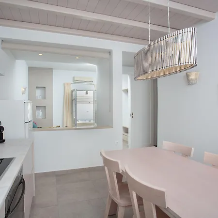 Kandiani Bleu Ciel 4* נאוסה