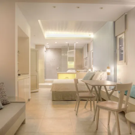 Kandiani Bleu Ciel 4* נאוסה