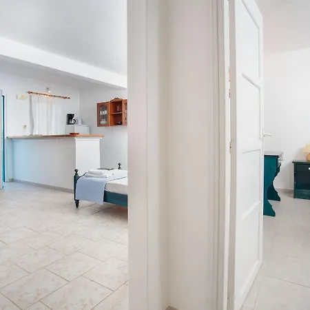 Kandiani Bleu Ciel Apartmanhotel Náusza